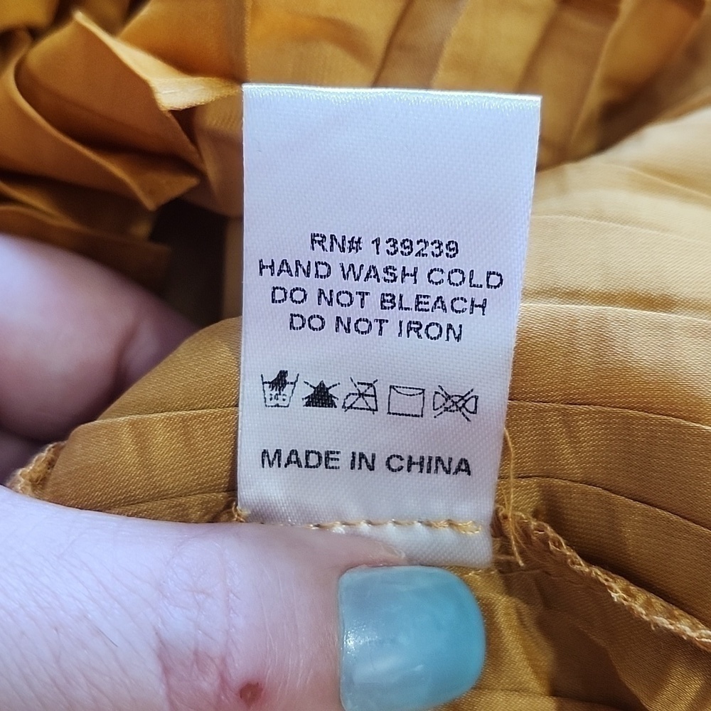 NWT DO+BE MUSTARD YELLOW TOP SIZE LARGE - Picture 9 of 12